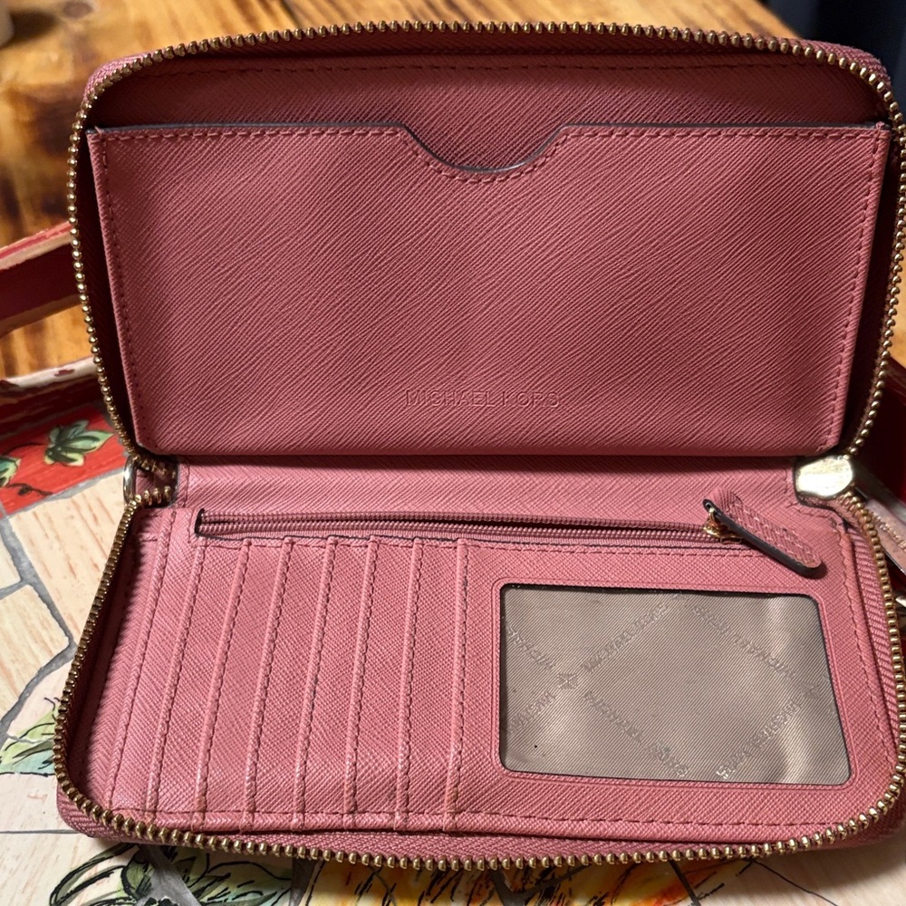 Michael Kors Rose Wallet - Picture 8 of 12